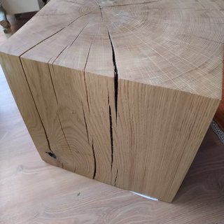 Sockel aus Eiche